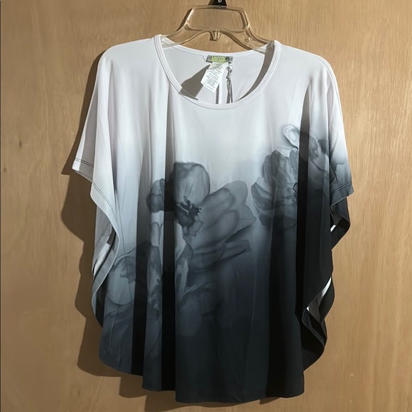 Tops - Elegant Dolcezza Black and Gray Floral Women's Top